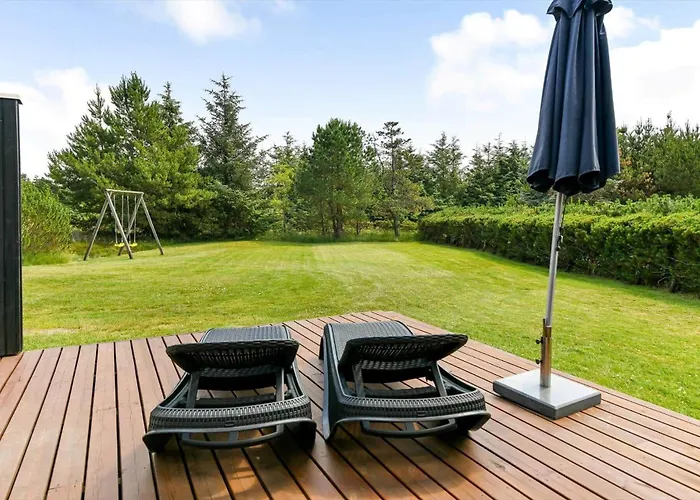 Bv320-blavand-nordkrogen-1 بيت للعطل *